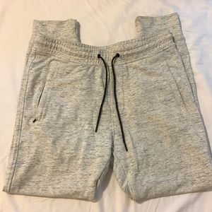 American Eagle men’s medium jogger sweatpants with zip pockets